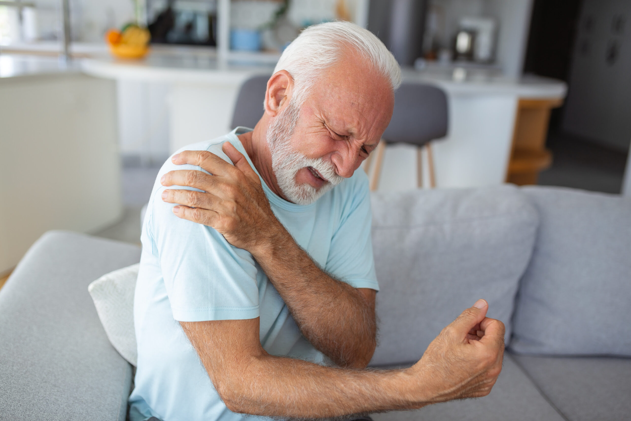 what is frozen shoulder symptom